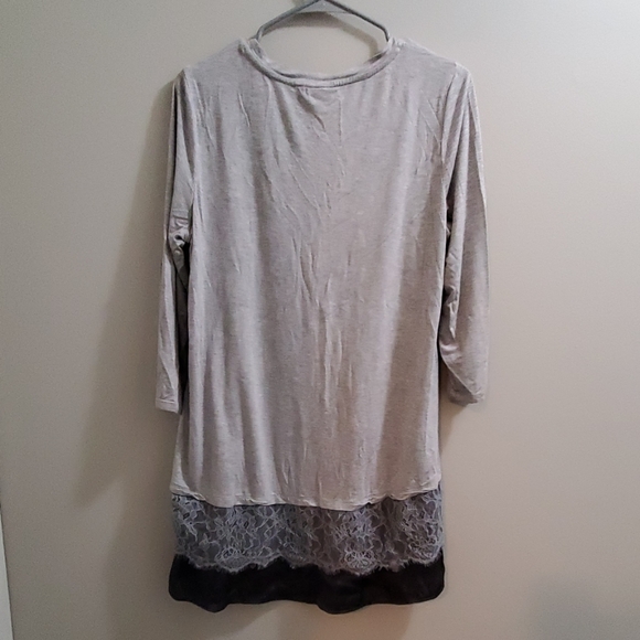 Logo by Lori Goldstein - Picture 7 of 8